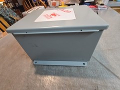 Open Box New HOFFMAN A1008CHQR/SPL BOX ENCLOSURE 10X8X6