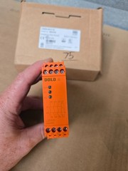 Dold LG5925-48-61-24 / LG5925.48/61/24 / LG5925486124 E-Stop Relay