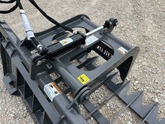 Berlon 66″ Compact Tractor Root Brush Grapple Attachment Fits Skid Steer Loader