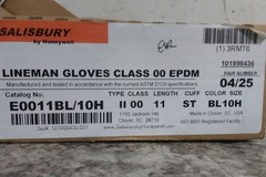 Salisbury E0011BL/10H Size 10-1/2 Class 00 Electrical Insulating Gloves (BW)