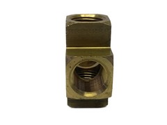 NOS Parker 1/2” x 1/2” x 1/2” x 1/2″ FNPT Brass Cross Pipe Fittings 2205P-8