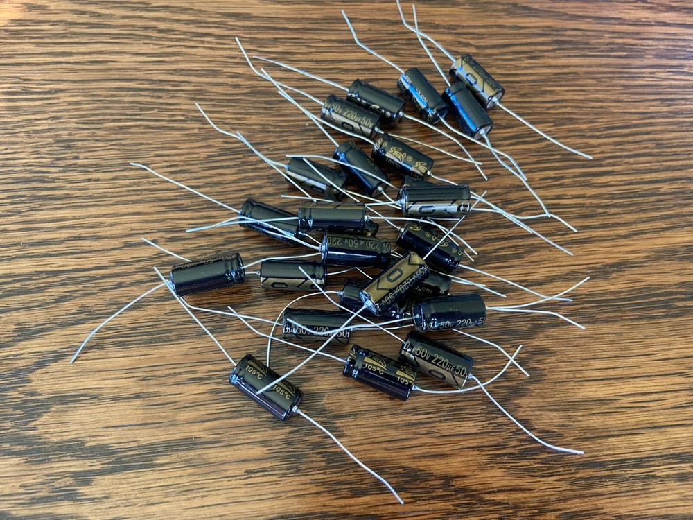 25pc Electrolytic Capacitor Axial 2000hr +105℃ RoHS 220uF 50V φ10x20mm Supertech