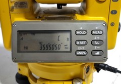 Topcon GTS-300 / GTS-304 7.2V DC Professional Electronic Survey Total Station