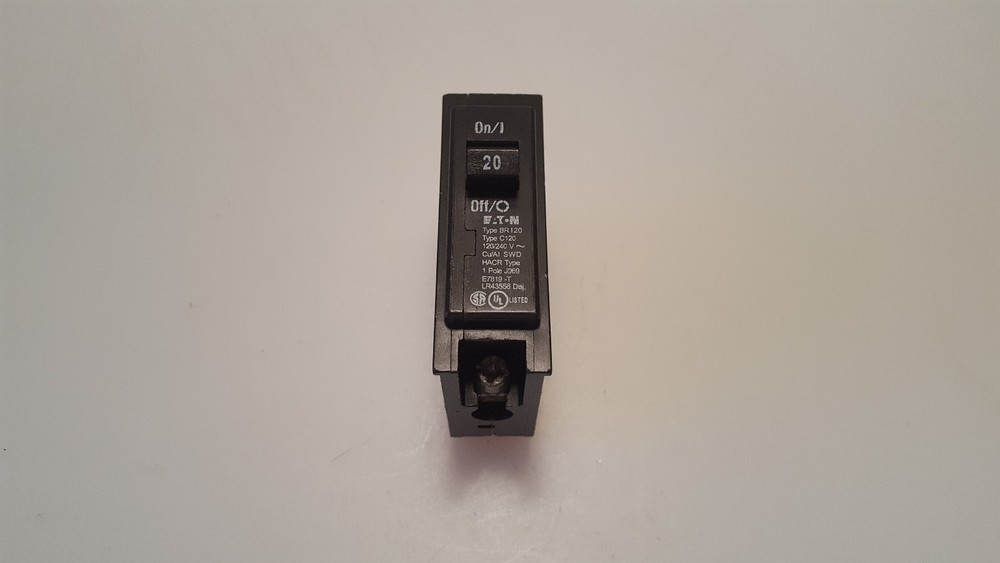 Eaton Cutler Hammer BR120 Circuit Breaker 1 Pole 20 Amp Type C120