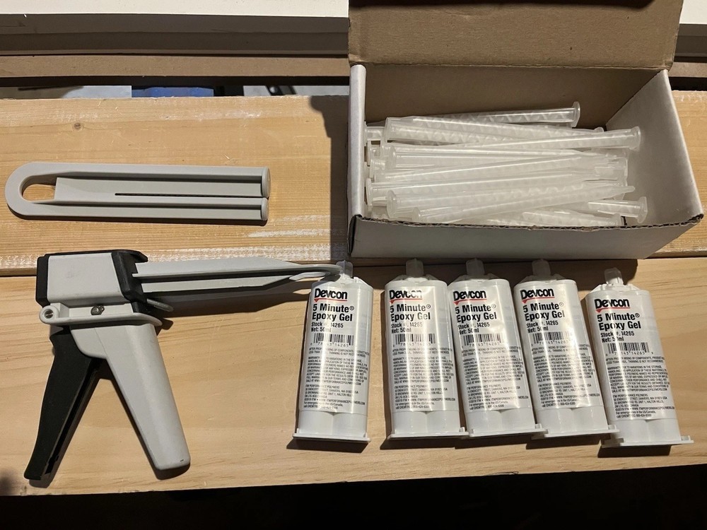 TAH Plus Epoxy Gun W 2 Plungers-36 Epoxy Tips-5 50 ML Epoxy Cartridges Over 250$