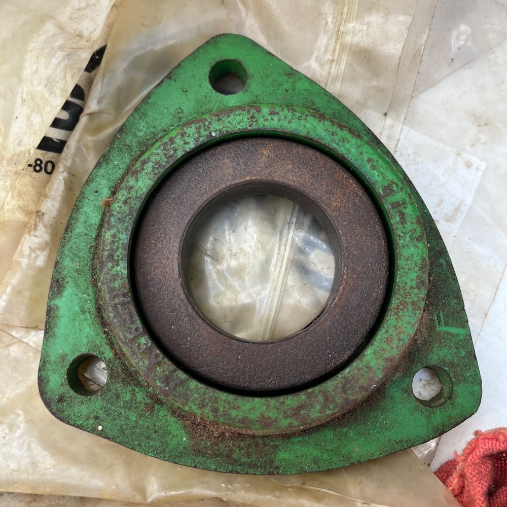 H103264 Combine Bearing Flange Half 3 Bold Triangular 52mm Fits John Deere