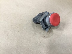 TELEMECHANIQUE ZBE-102 RED PUSH BUTTON #13H59