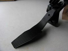 Vintage Airtex Accelerator Pedal Sensor for 2004-2009 Chevy Pontiac (5S7938)