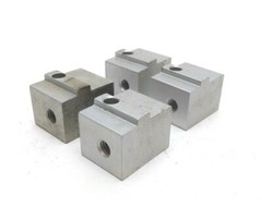 80/20 2900 15 Series Aluminum Panel Mount Block LOT OF 4