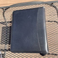Franklin Covey Leather Ring Planner Binder Classic Size W/Inserts Zip Closure