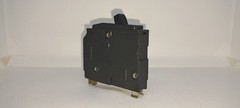 SQUARE D QO130 30 Amp 1 Pole PLUG IN CIRCUIT BREAKER Yellow Face