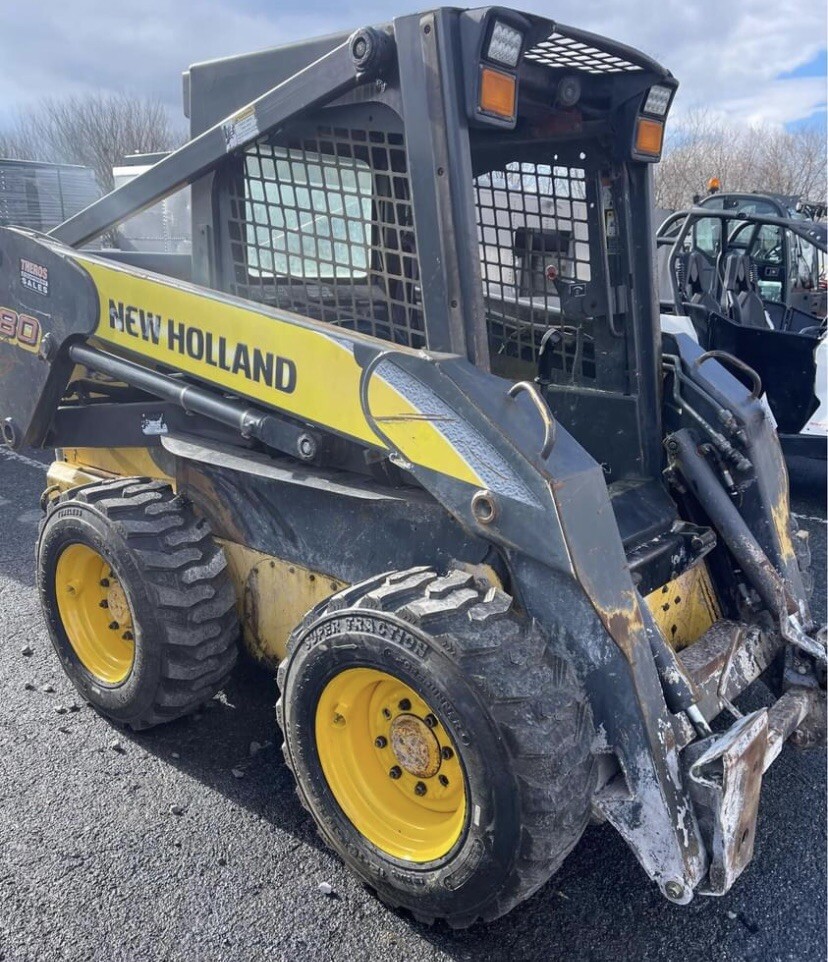 New Holland Skidsteer Bradco Backhoe Bolt-on Bracket