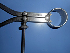 BROWN & SHARPE No 811, 7″ OUTSIDE AND UNBRANDED INSIDE CALIPERS