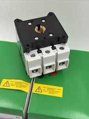SCHNEIDER V4 TESYS VARIO 055172 LOAD BREAK SWITCH 3 POLE ISOLATOR 80A