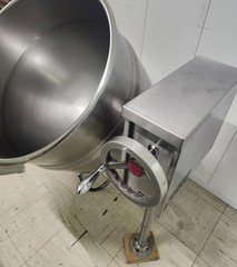 Southbend KELT30 Electric Steam Tilting Kettle, Stainless Steel – 30 gal. Tested