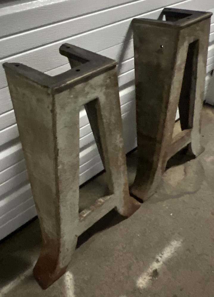 Vintage “The National Supply Co” Toledo Ohio Cast Iron Pair Of Legs Off Lathe
