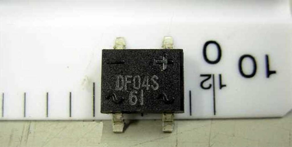 Unknown Bridge Rectifier 400 V 1A – Pack of 20 Pieces DF04S