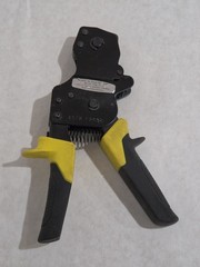 Apollo 3/8 in. to 1 in. 1-Hand PEX Pinch Clamp Tool 69PTBJ0010C Lightly Used