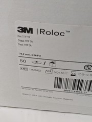 3M Quick-Change Disc: Roloc TR, 3″ Dia, 120 Grit Box of 50 7000000557