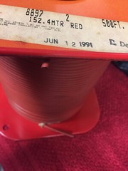8897-002-500 BELDEN RED 18 AWG Test Lead Wire 65/36 Red 5000V 500.0′ (152.4m)