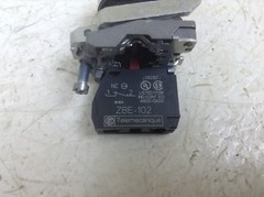 Telemecanique ZBE-102 Red Momentary Push Button Assembly ZBE102 ZBE