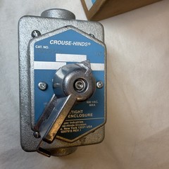 CROUSE-HINDS MC21272 Watertight Selector Switch 2POS2CIR3/4H Explosion Proof