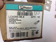 2-PC Panduit LCA300-58-X Copper Compression Lug 1 Hole Std Barrel 5/8″ Stud NEW