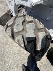 Bobcat 863 Wheeled Skid Steer Loader, Large Radial Lift, Bucket, 3521.5 hrs