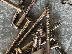 LOT of 50 Screws #10 Brass Phillips Round Head Wood Screws 2”