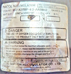 6.3L 5,000 PSI (35MPa) Hydraulic Accumulator 230F (110°C) Nippon Nacol [B7FL]