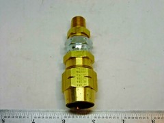 33806B-Y84 Truck Air Brake Hose Fitting 3/8″ Hose 1/4″ MNPT; 3/8″ 927864