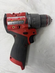 PRE OWNED MILWAUKEE TOOLS 3404-20 HAMMER DRILL/ DRIVER WITH BATTERY (P23017103)