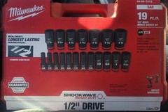 Milwaukee SHOCKWAVE 1/2 in. Drive SAE 6 Point Impact Socket Set (19-Piece)