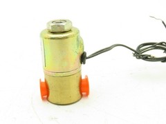 Honeywell Skinner 3139BBN1GN00 Solenoid Valve 3-Way NO 240V 100PSI 1/8″ Lot of 4