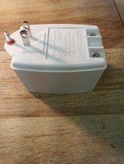 Universal UB1240W 120VAC 60HZ 50W Plug-in Wall Transformer