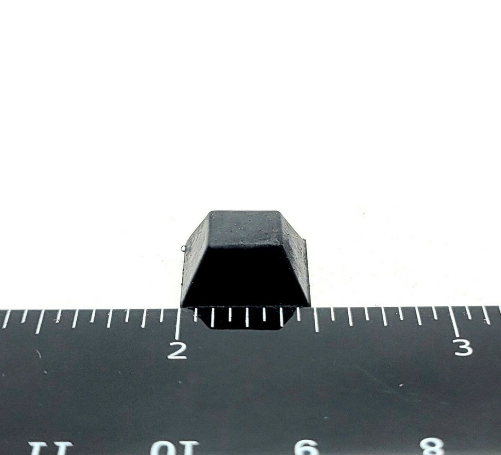 Guitar Pedal Feet 1/4″ Thick x 1/2″ Wide Solid Rubber Stick On Bumpers 20 Pack