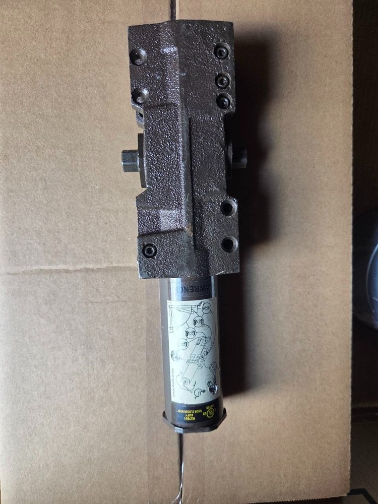 UL Listed R27851 4UF1 Commercial Door Closer Body Only Open Box Great Condition