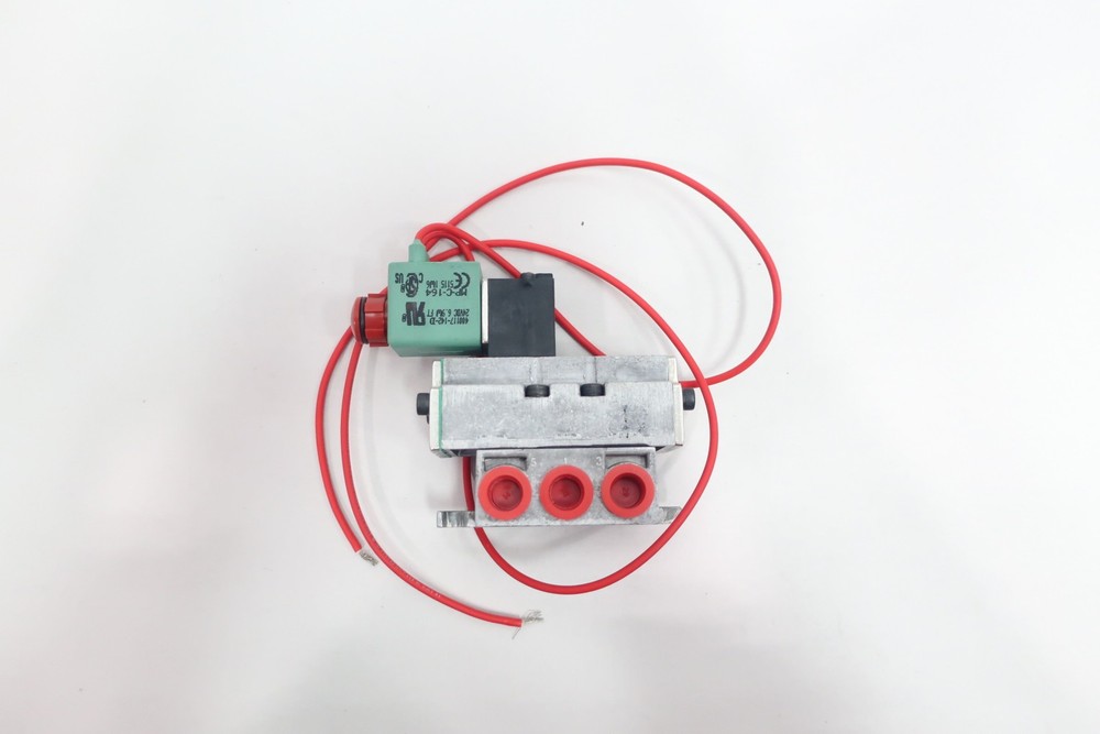 Asco U8401B101 Pneumatic Solenoid Valve 1/4in Npt 150psi 24v-dc