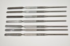 Dental Dentist Cement Spatula Hu-Friedy #CS24 Flexible 44 mm Blade