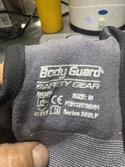 Body Guard Safety Gear Work Gloves Size M Series 260LF Black Gray Grip PPE Pair