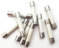 Lot of 10 Bussmann ABC2 250 Volt 2 Amp Ceramic 1/4″ x 1-1/4″ Fast Acting Fuses
