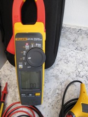 Fluke 377 FC true rms digital handheld clamp meter w/ iflex i2500-18 + bag+leads