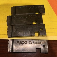 RIDGID 48485 Alloy Like 48635 5/8 in. – 11 UNC Bolt Dies for Models 500B