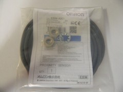 Omron NPN 2mm Detection Cylinder Shielded Inductive Proximity Sensor E2EMX2C12M