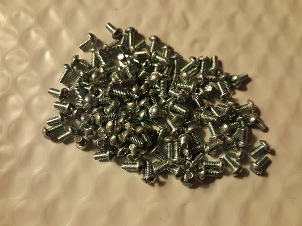 #5-40 X 1/4″ ROUND HEAD SLOTTED MACHINE SCREWS STEEL ZINC (SELECT QTY)