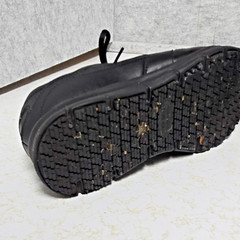 SKECHERS Sure Track Slip Resistant Memory Foam Work Shoes 77235W Men’s 9.5 Wide