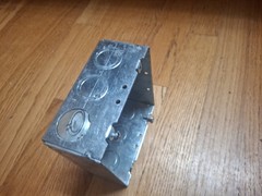 Lot of 18 mixed Square Metal Electrical Box 2-1/4″ Deep, 4.625 x 4.625, covers