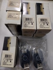 LEVITON 2-P, 3-W SINGLE LOCK RECEPTACLE 2330 20A-277V AC/VCA L7-20 (7 new + 2)