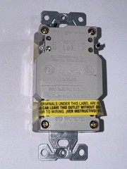 “LOT OF 7” COOPER E60120 Wiring Devices 20 -Amp 125-volt Commercial Decorator