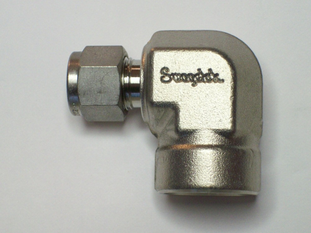 1 Swagelok Stainless Elbow Connector Fitting, 3/8″ Tube x 1/2″ F NPT, SS-600-8-8